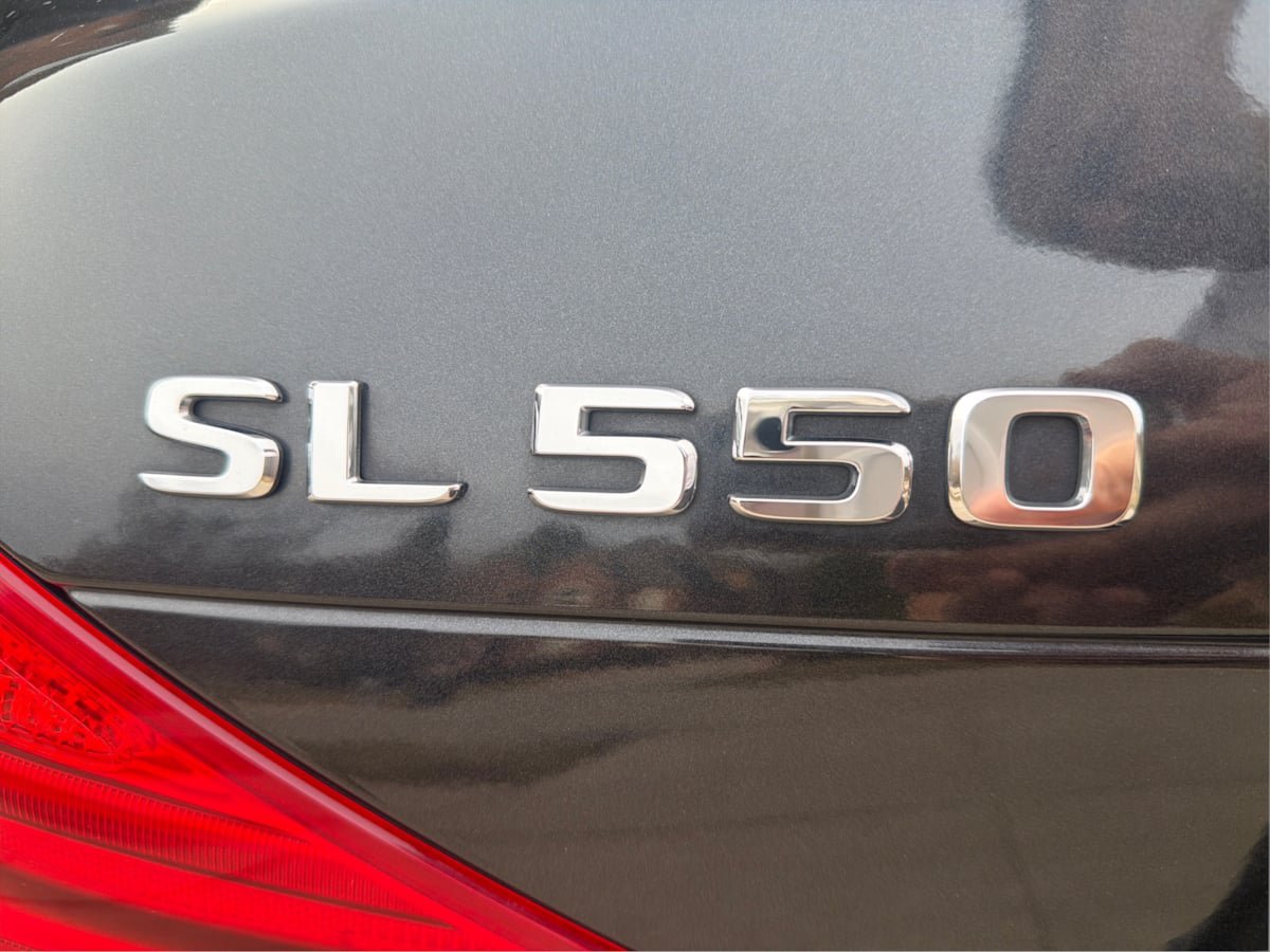 Used 2017 Mercedes-Benz SL 550 image 40