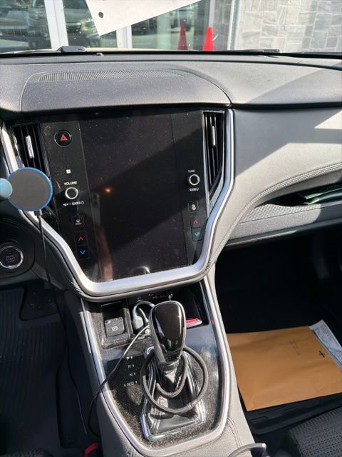 Used 2020 Subaru Outback Premium image 6