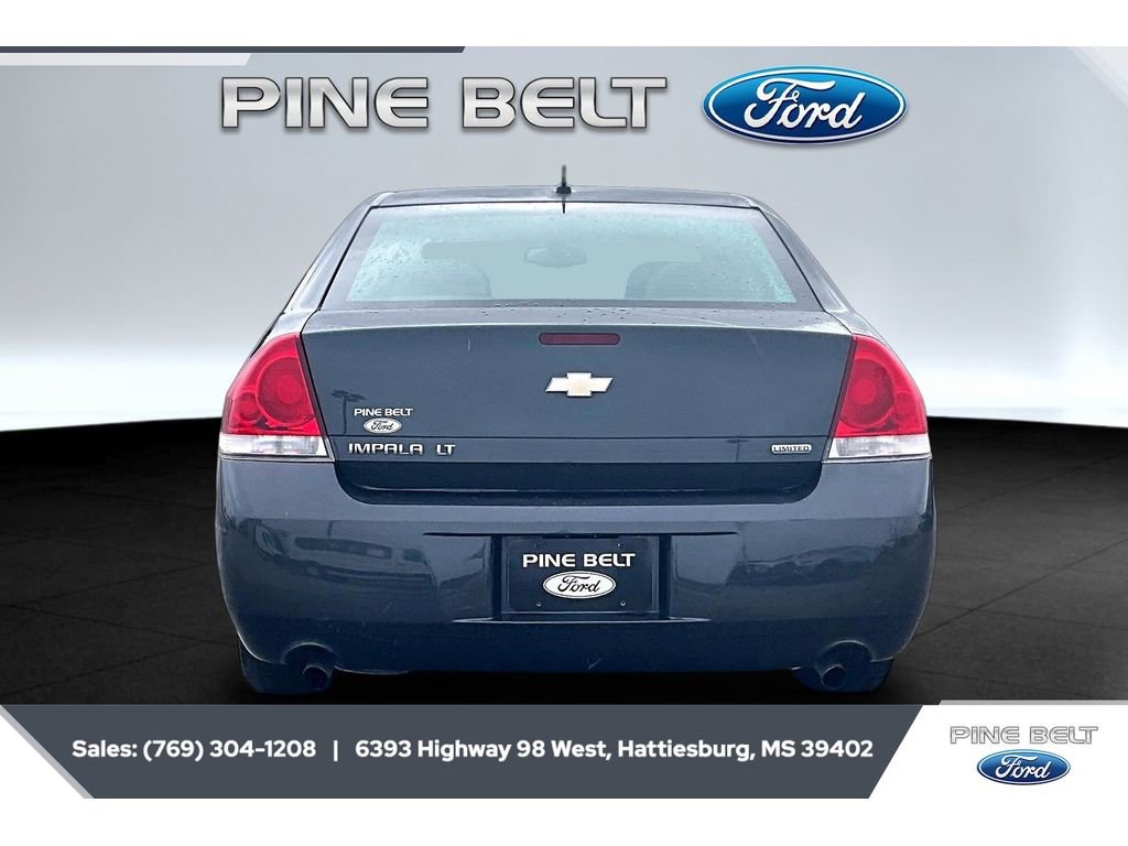 Used 2015 Chevrolet Impala LT w/ LT Sunroof Package FWD image 4