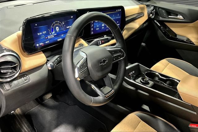 Certified 2025 Chevrolet Equinox ACTIV w/ Safety and Technology Package AWD/4WD image 15