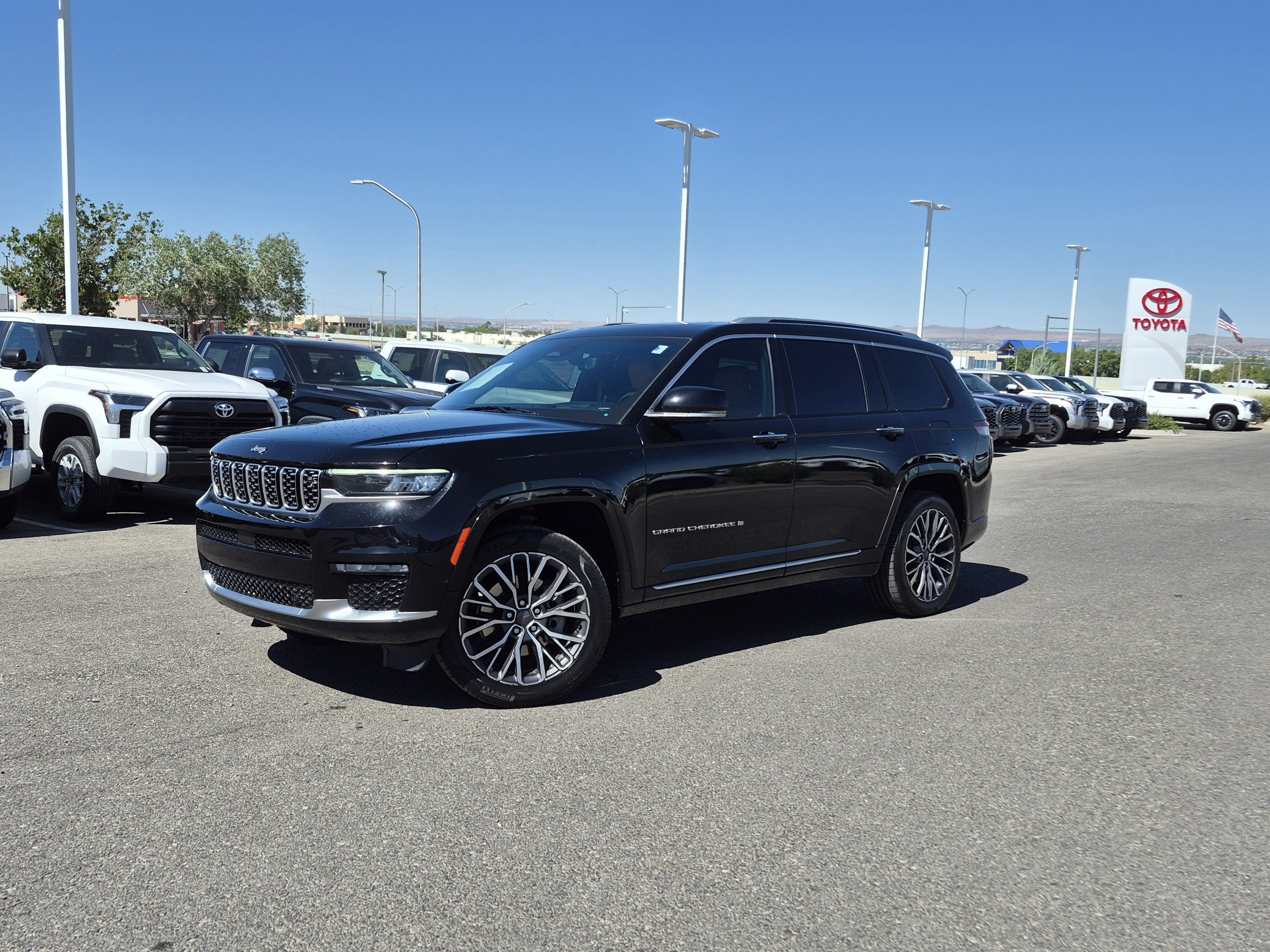 Used 2021 Jeep Grand Cherokee L Summit AWD/4WD image 1