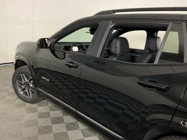 New 2026 GMC Terrain AT4 w/ LPO, Floor Liner Package image 40