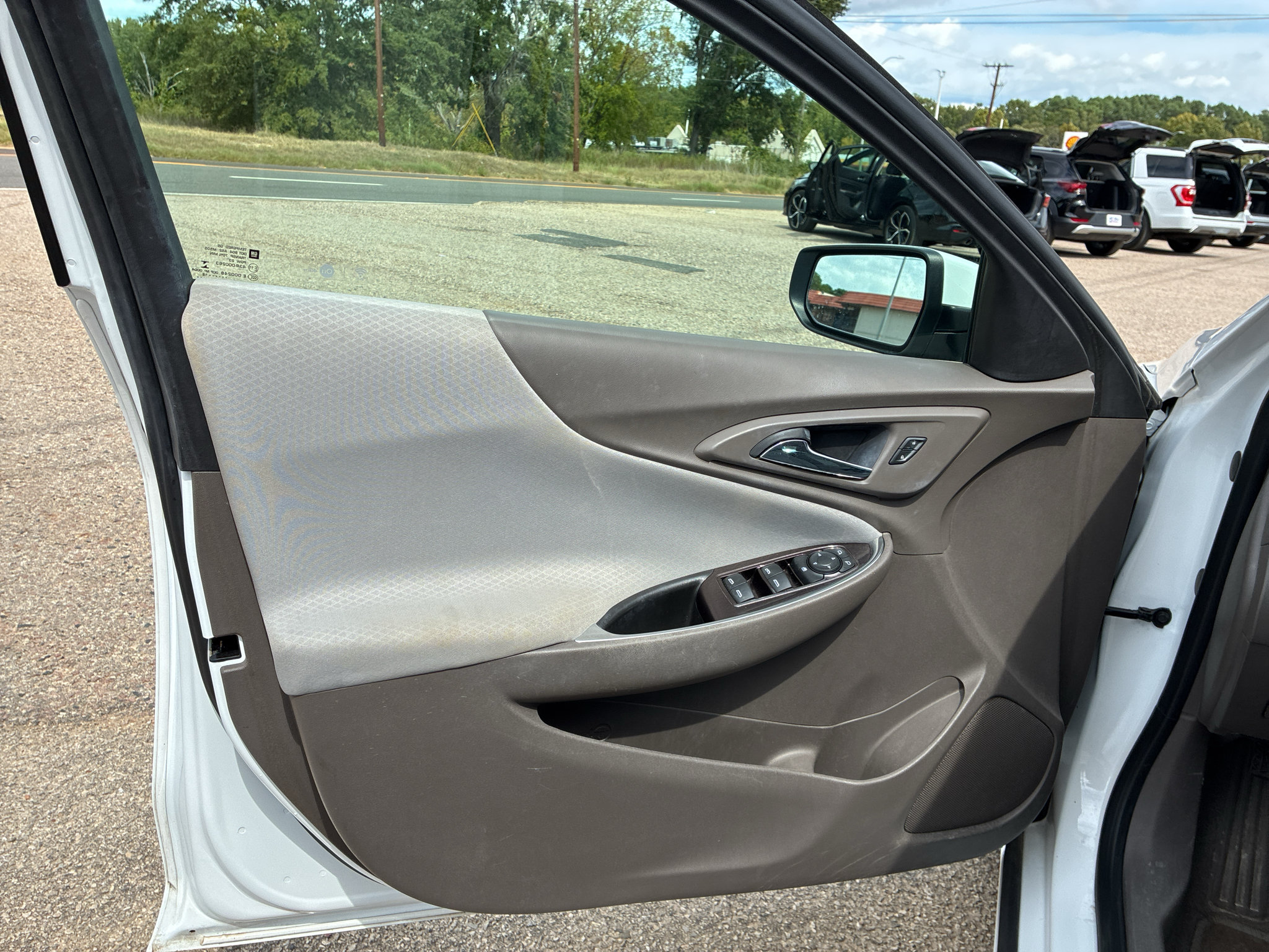 Used 2018 Chevrolet Malibu LT FWD image 20