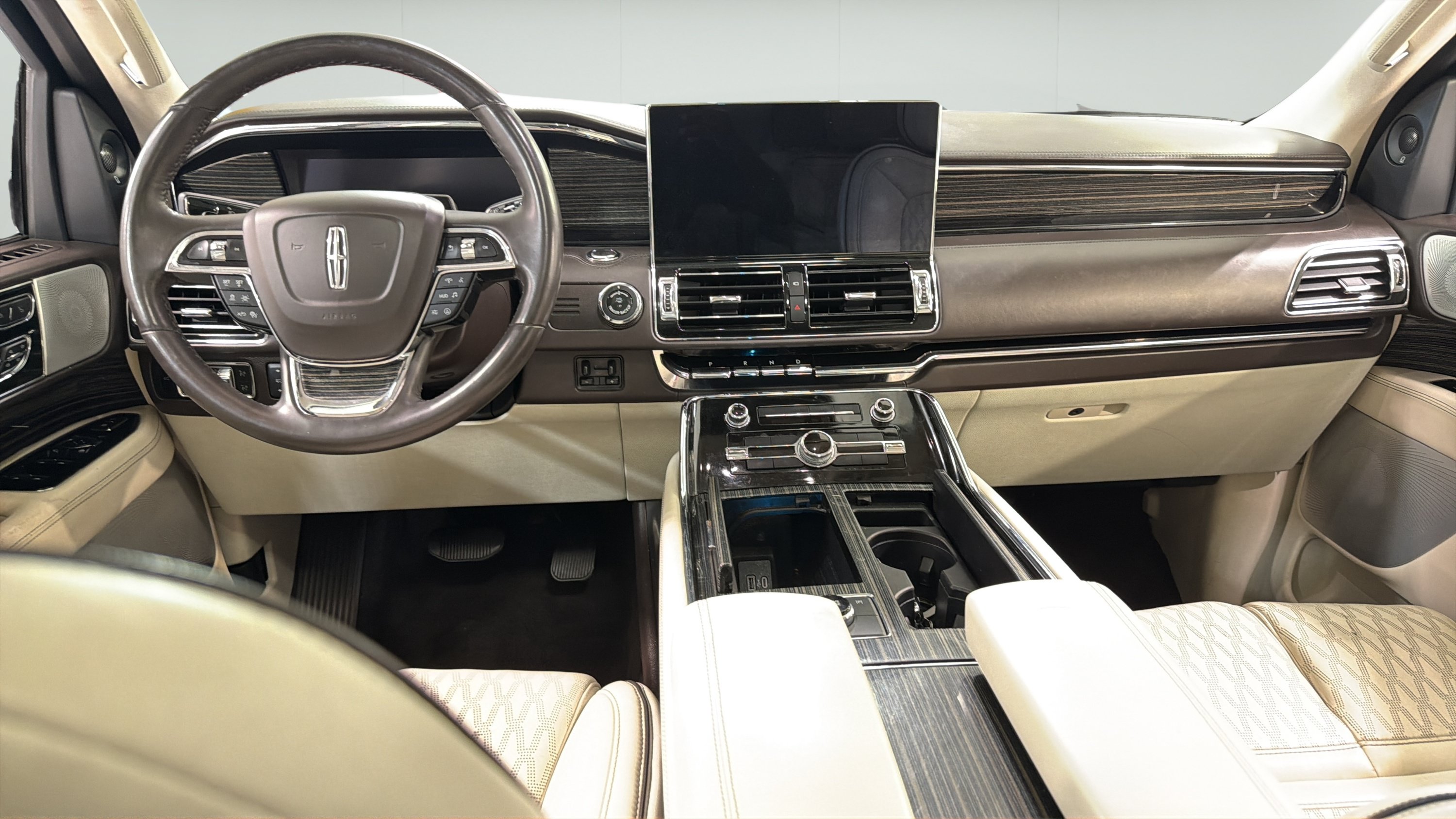 Used 2023 Lincoln Navigator L Black Label AWD/4WD image 25