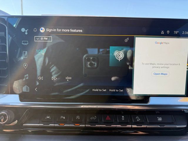 Used 2024 Chevrolet Silverado 1500 High Country w/ Technology Package image 16