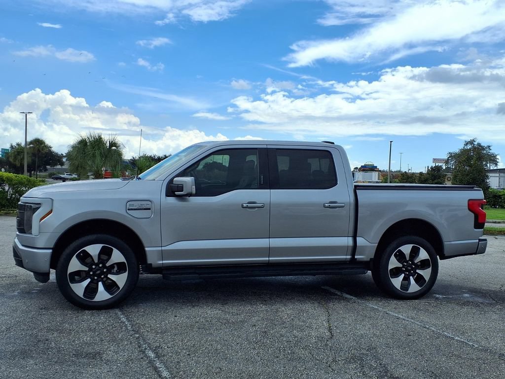 Used 2023 Ford F150 Lightning Platinum AWD/4WD image 4