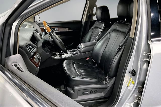 Used 2013 Lincoln MKX FWD image 19