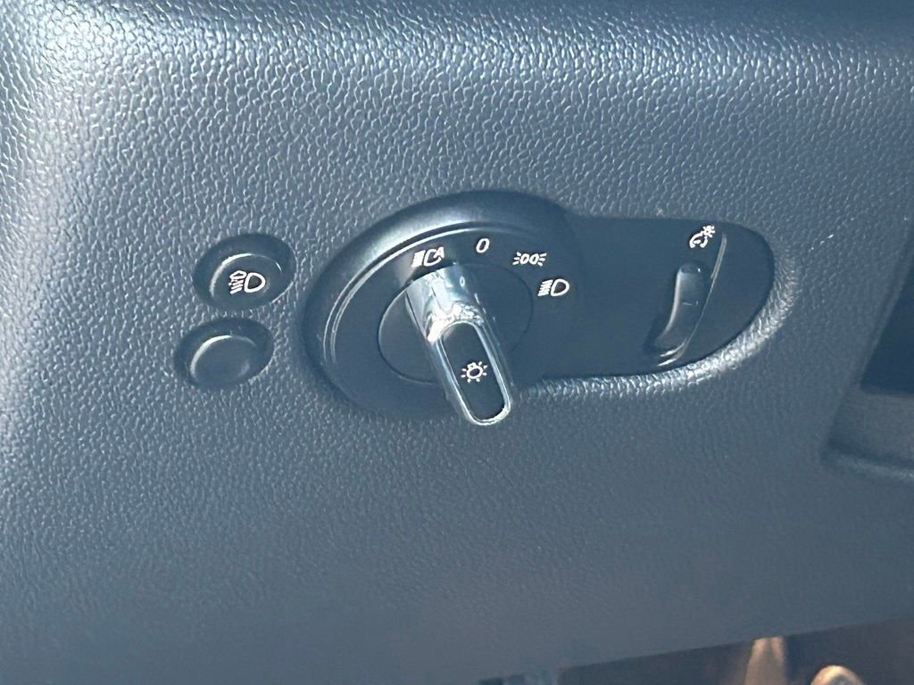 Used 2023 MINI Cooper S w/ Driver Assistance Package image 36