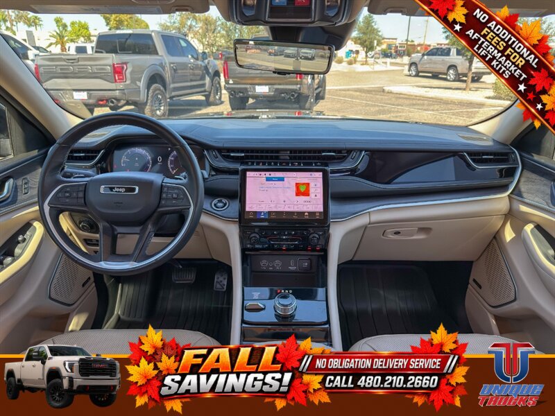Used 2022 Jeep Grand Cherokee L Limited w/ Luxury Tech Group II AWD/4WD image 32