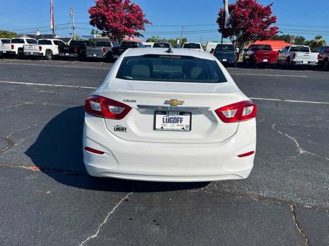 Used 2017 Chevrolet Cruze LS FWD image 27