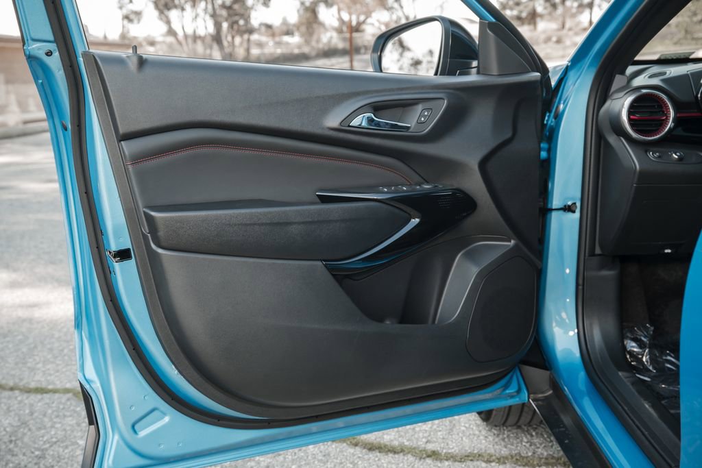 New 2026 Chevrolet Trax RS w/ Driver Confidence Package FWD image 18