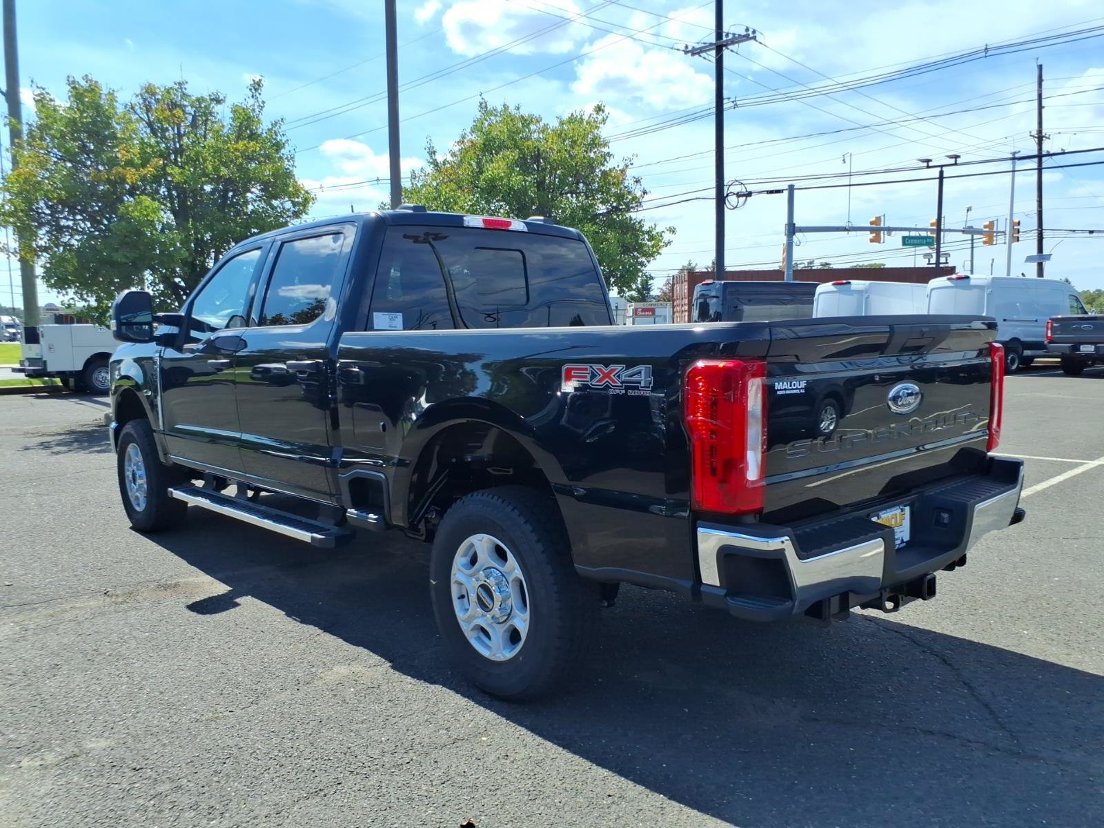 New 2026 Ford F250 XLT w/ FX4 Off-Road Package AWD/4WD image 4