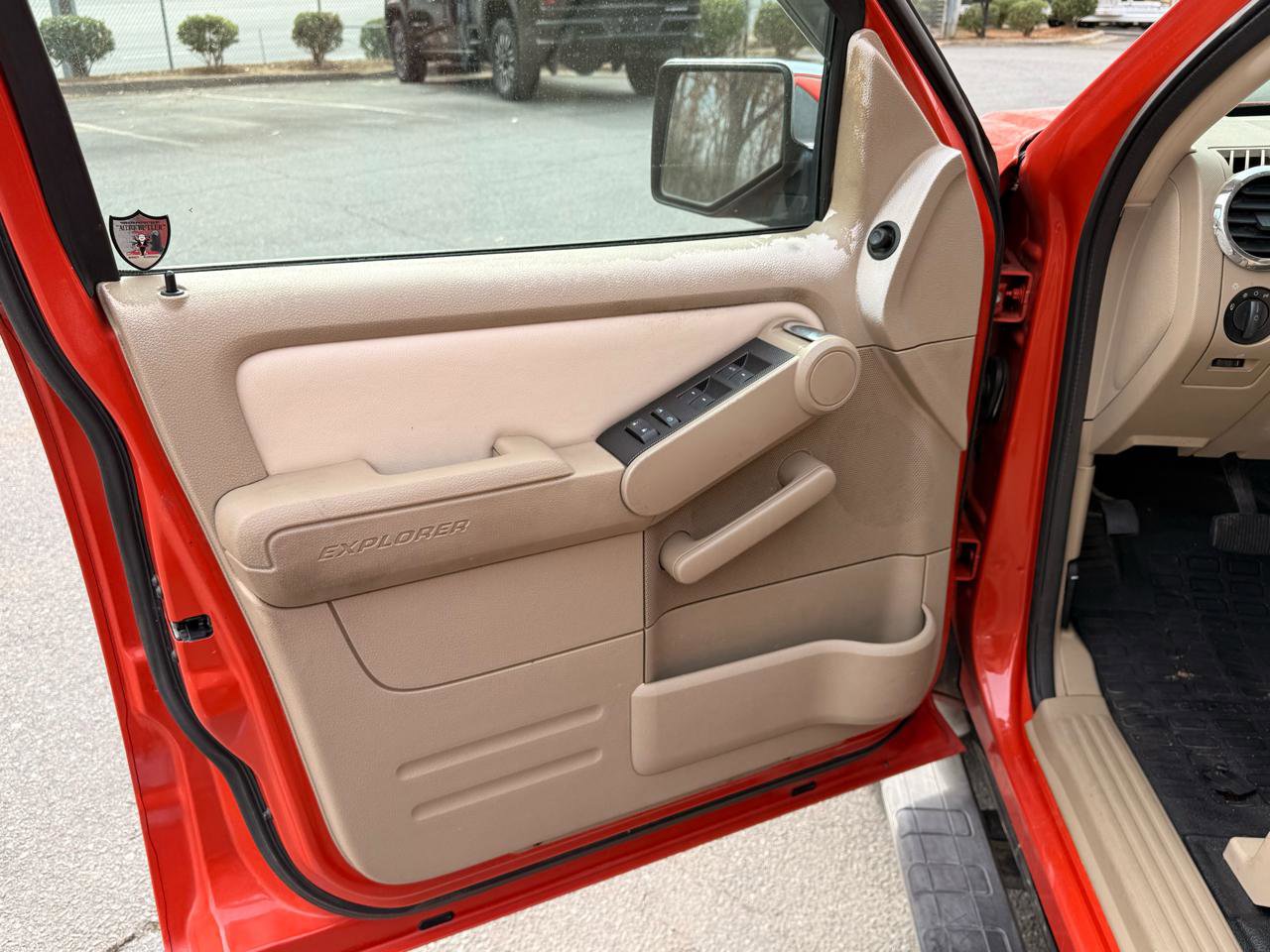 Used 2007 Ford Explorer Sport Trac Limited image 10