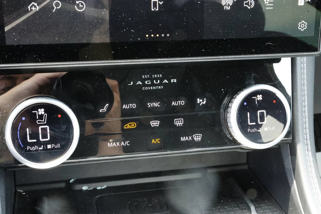 Certified 2026 Jaguar F-PACE R-Dynamic S AWD/4WD image 25