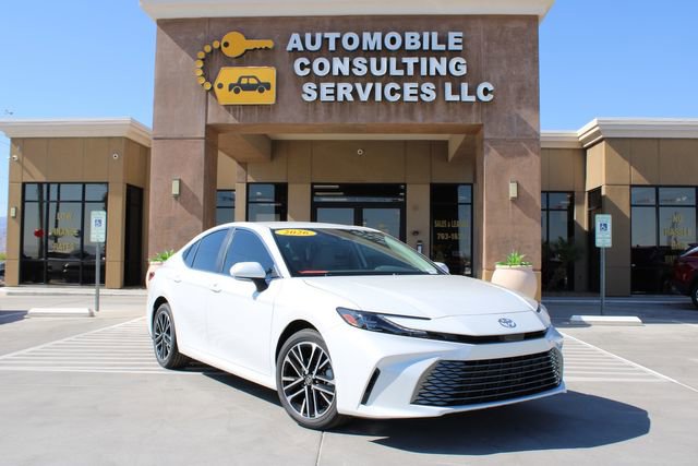 Used 2026 Toyota Camry XLE FWD image 1