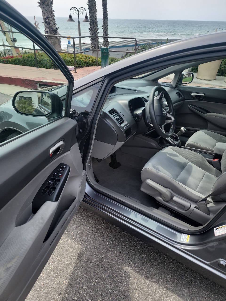 Used 2010 Honda Civic LX image 9