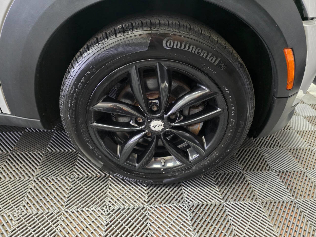 Used 2015 MINI Cooper Paceman S image 34