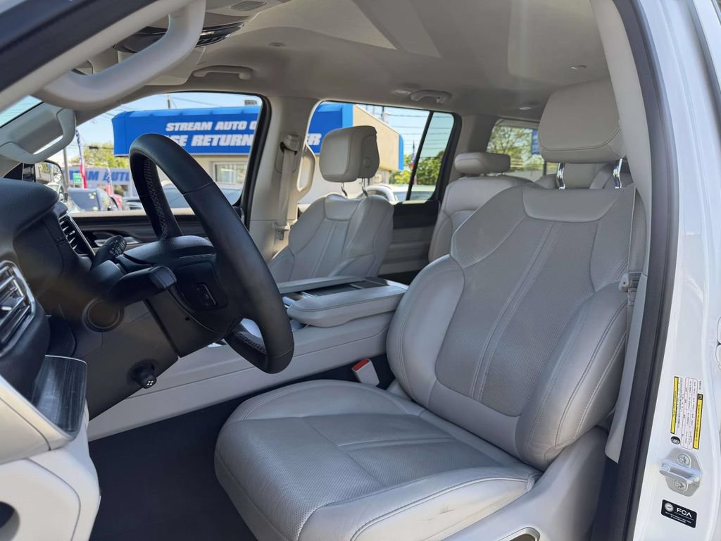 Used 2024 Jeep Wagoneer Series II w/ Flexible Seating Group AWD/4WD image 27