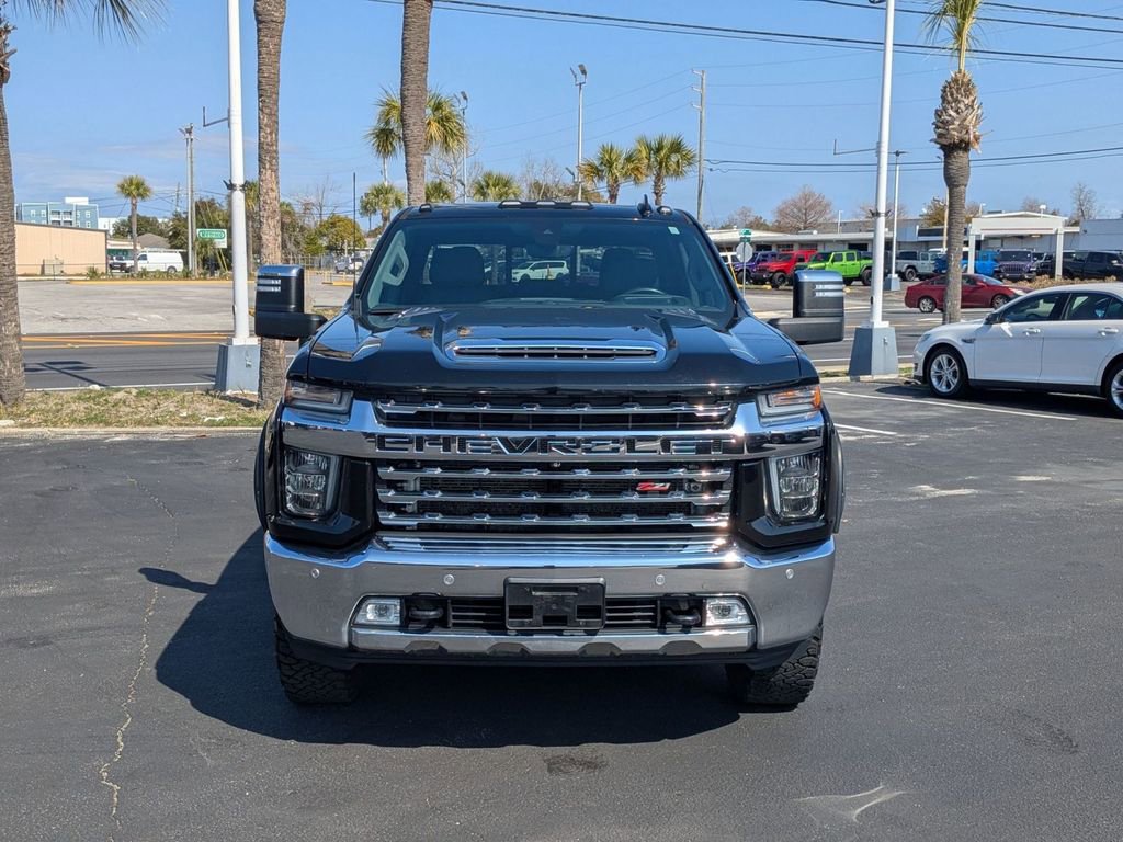 Used 2020 Chevrolet Silverado 3500 LTZ w/ LTZ Premium Package image 2