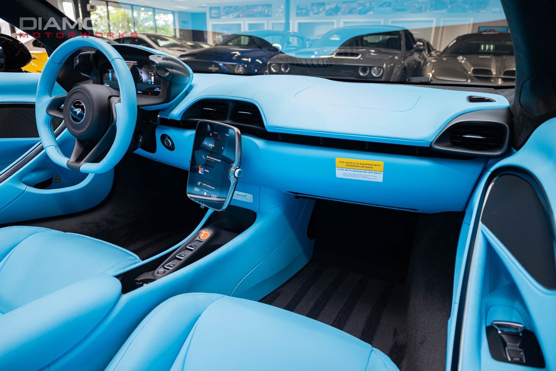 Used 2026 McLaren Artura Spider RWD image 94