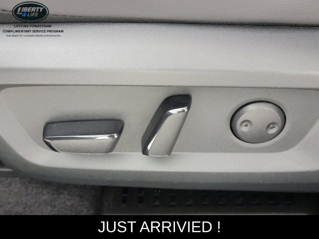 Used 2026 Nissan Rogue SL AWD/4WD image 14