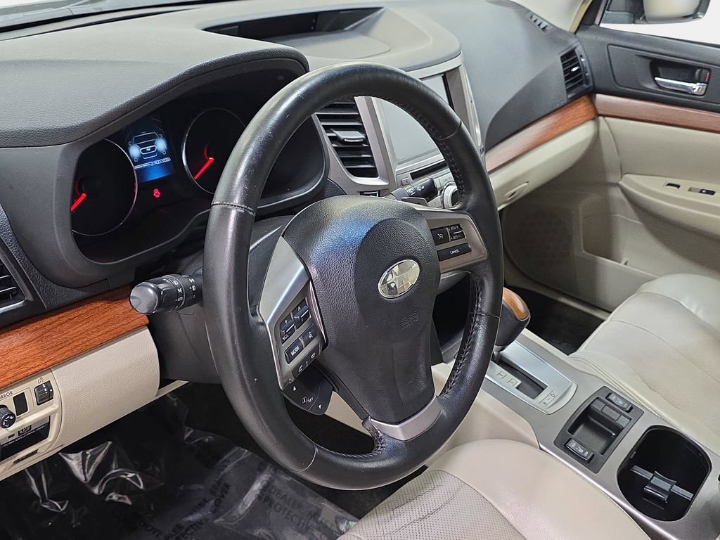 Used 2014 Subaru Outback 2.5i Limited AWD/4WD image 14