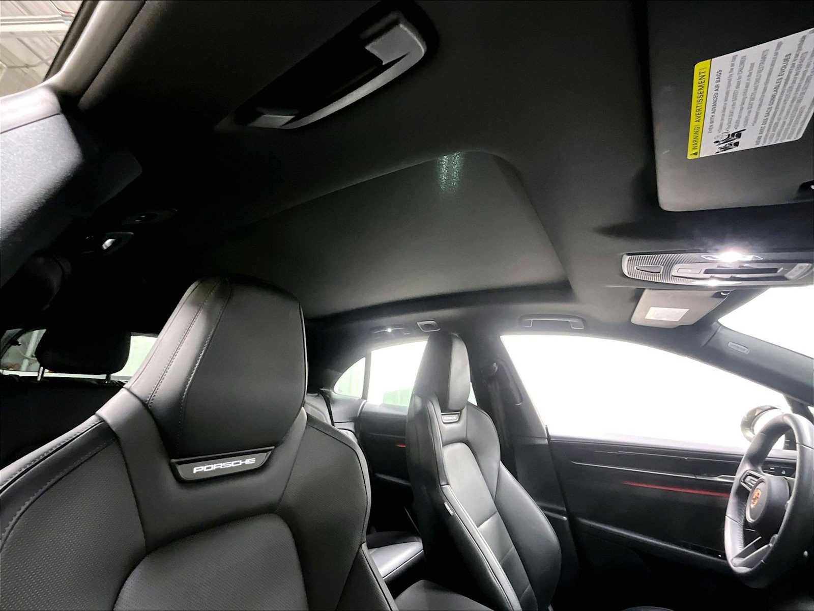 Used 2025 Porsche Macan 4 Electric image 27