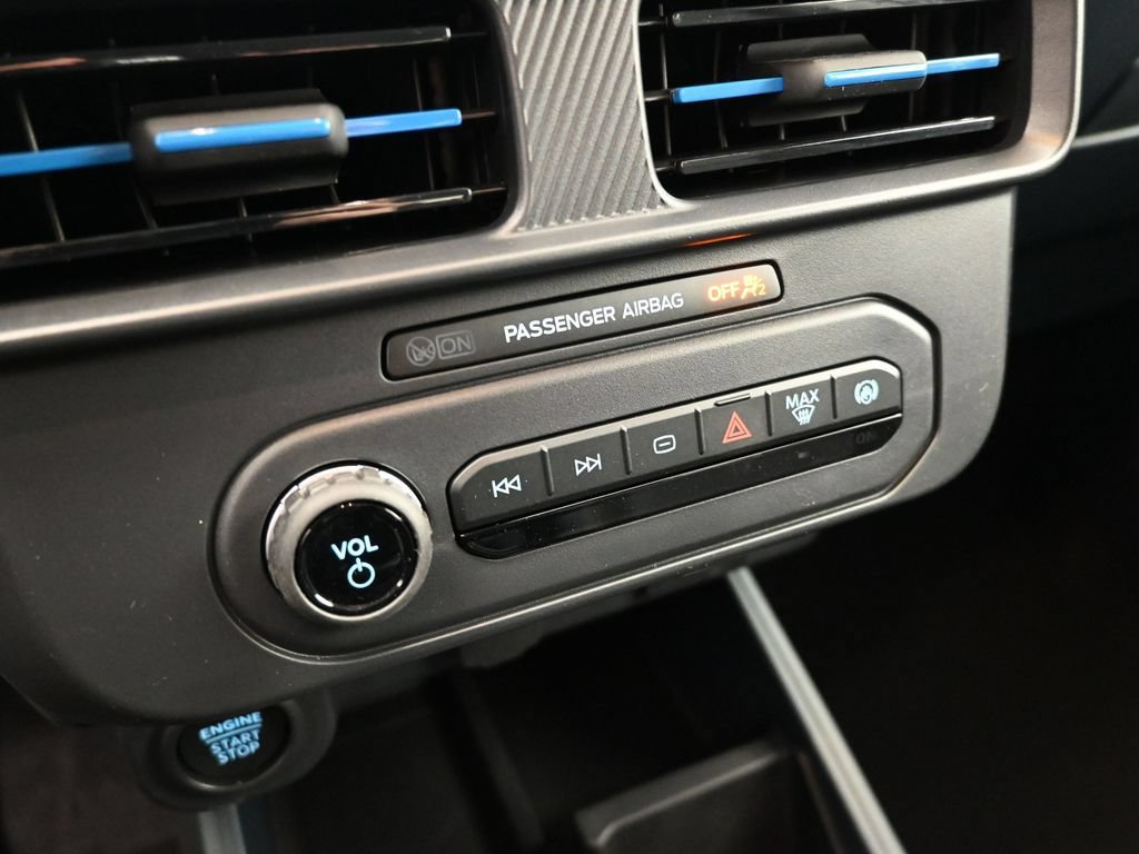 New 2026 Ford Maverick Lobo AWD/4WD image 16
