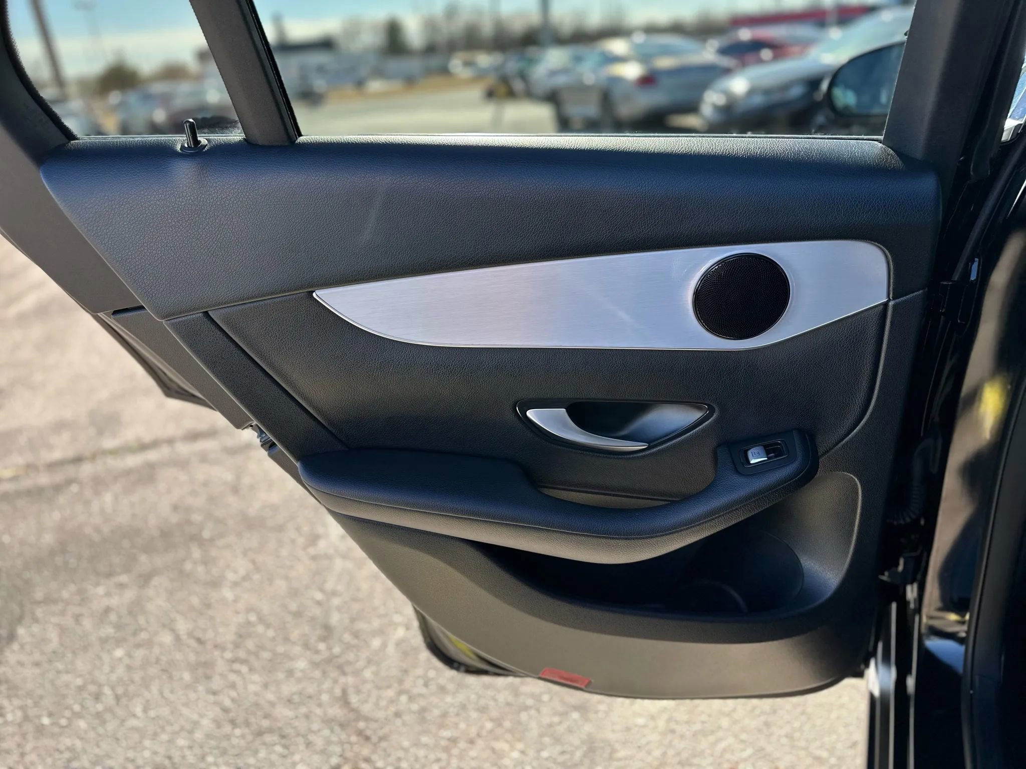 Used 2019 Mercedes-Benz GLC 300 4MATIC image 21