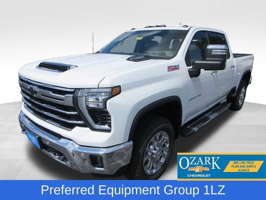 New 2025 Chevrolet Silverado 3500 LTZ w/ LTZ Plus Package