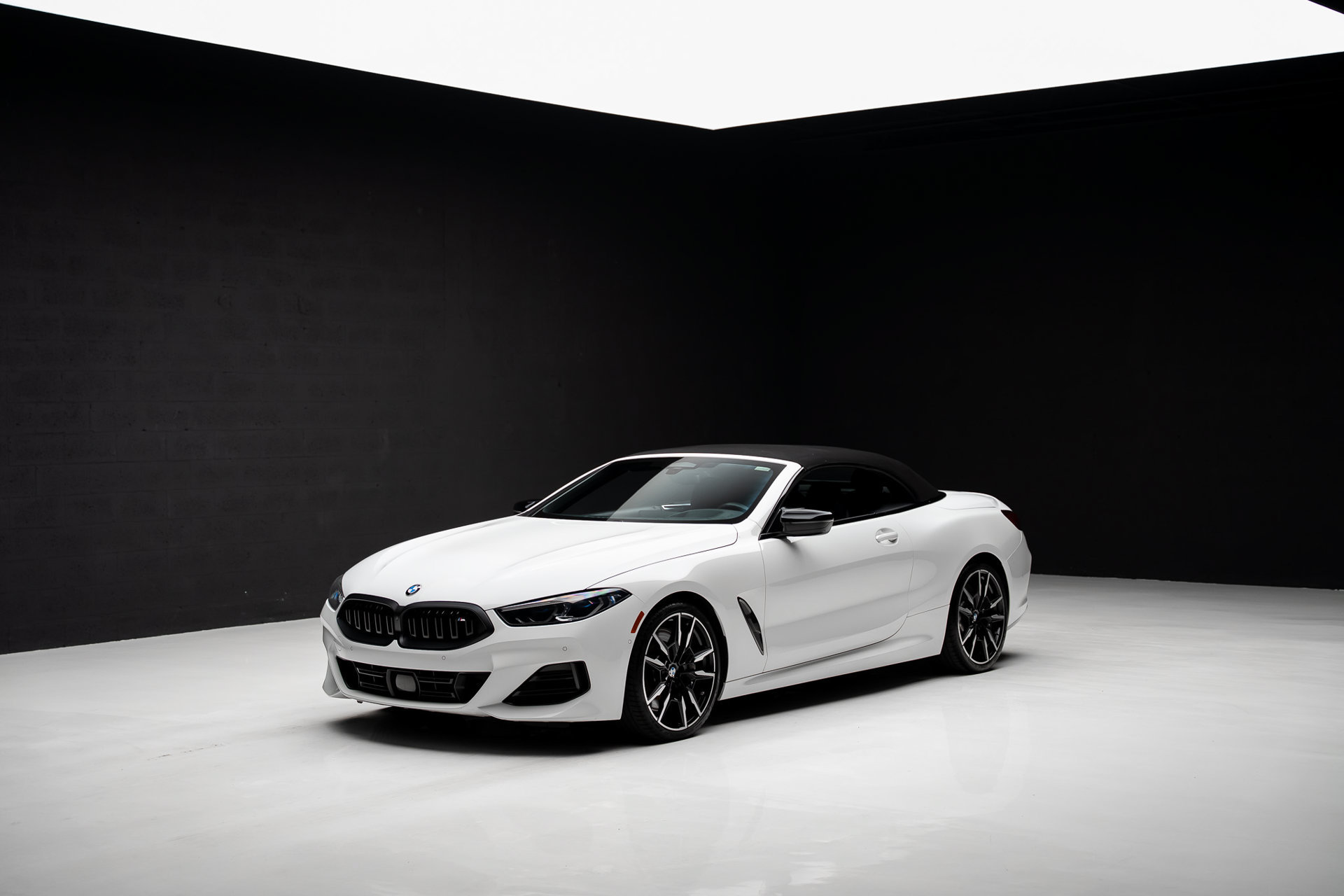 Used 2023 BMW M850i xDrive Convertible AWD/4WD image 4