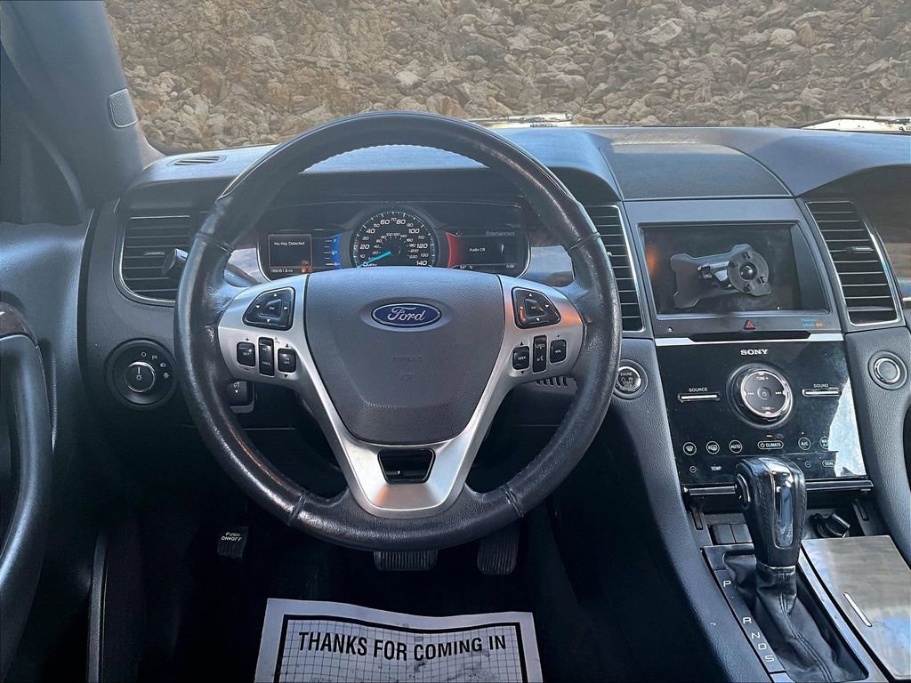 Used 2018 Ford Taurus Limited image 4
