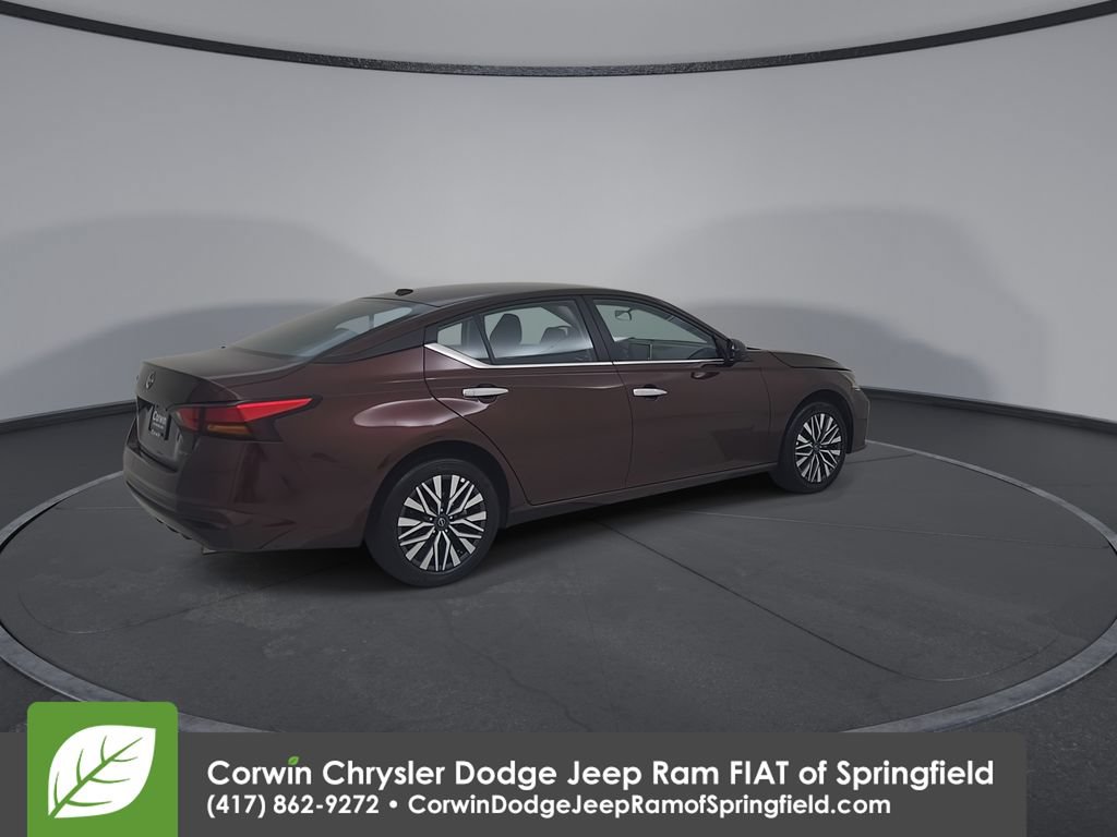 Used 2025 Nissan Altima 2.5 SV AWD/4WD image 15
