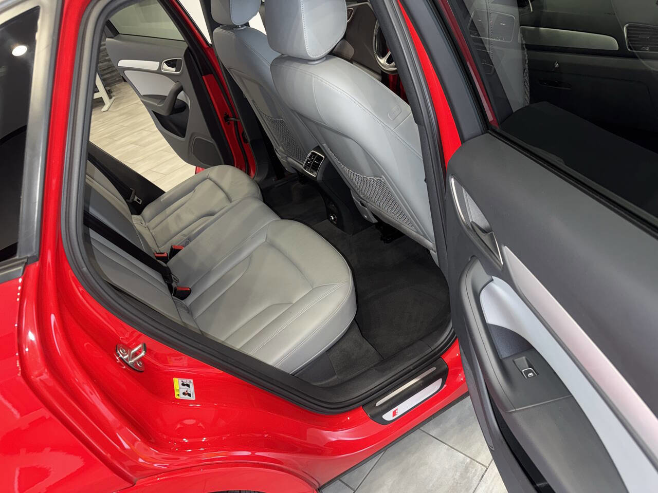 Used 2018 Audi Q3 2.0T Premium image 29