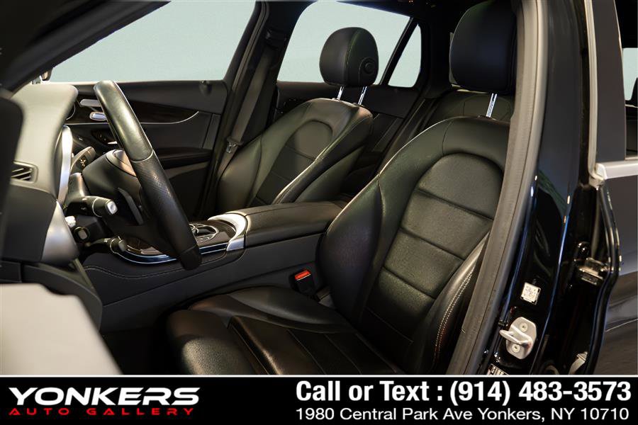 Used 2018 Mercedes-Benz GLC 300 4MATIC image 17