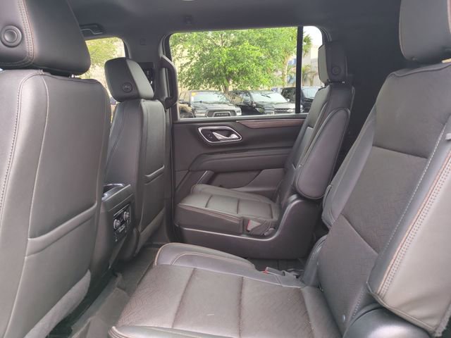Certified 2022 Chevrolet Suburban High Country image 15