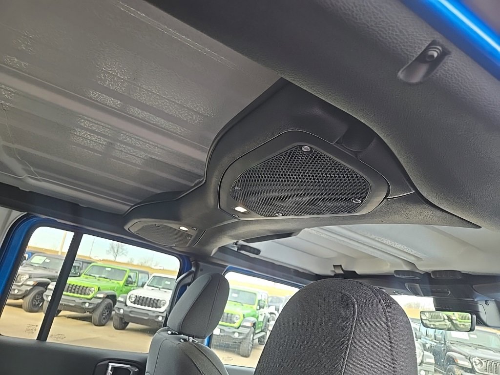 Used 2024 Jeep Wrangler Sahara w/ Technology Group image 85