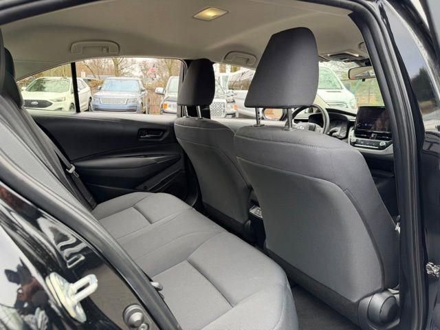 Used 2023 Toyota Corolla LE w/ Carpet Mat Package (TMS) FWD image 15