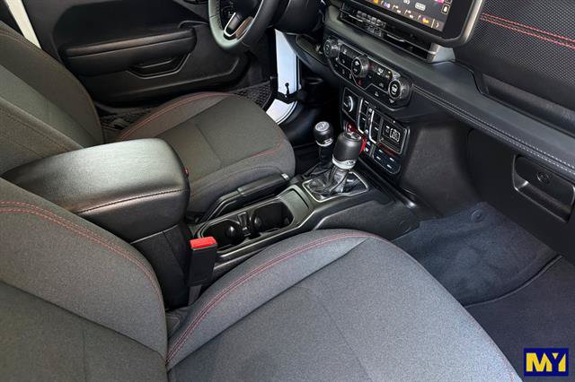 Used 2026 Jeep Wrangler Unlimited Rubicon AWD/4WD image 19