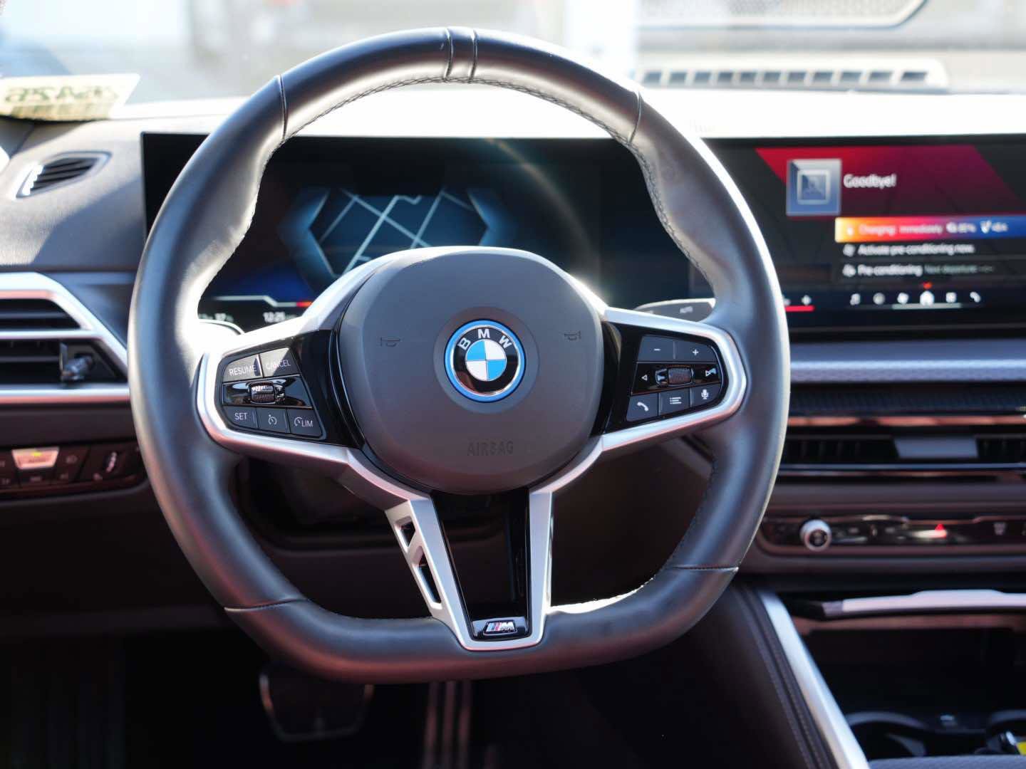 Used 2025 BMW i4 eDrive40 w/ M Sport Package image 8