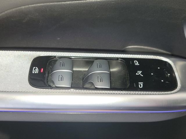 Used 2025 Mercedes-Benz GLC 63 AMG S w/ Driver Assistance Package image 34