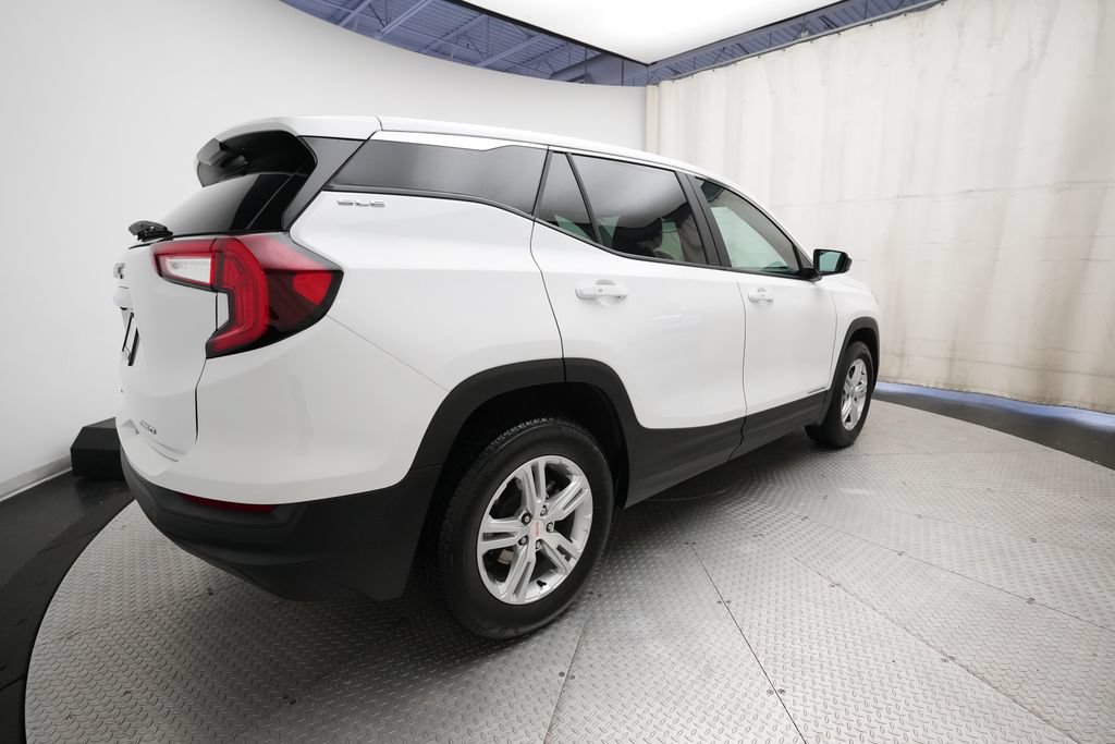 Used 2024 GMC Terrain SLE w/ LPO, Floor Liner Package AWD/4WD image 34