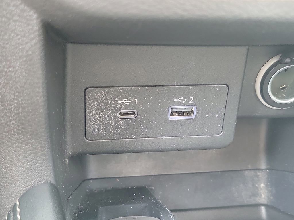 Used 2023 Nissan Kicks SV FWD image 31