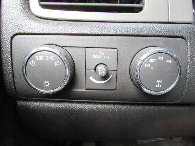 Used 2008 Chevrolet Avalanche LS image 15