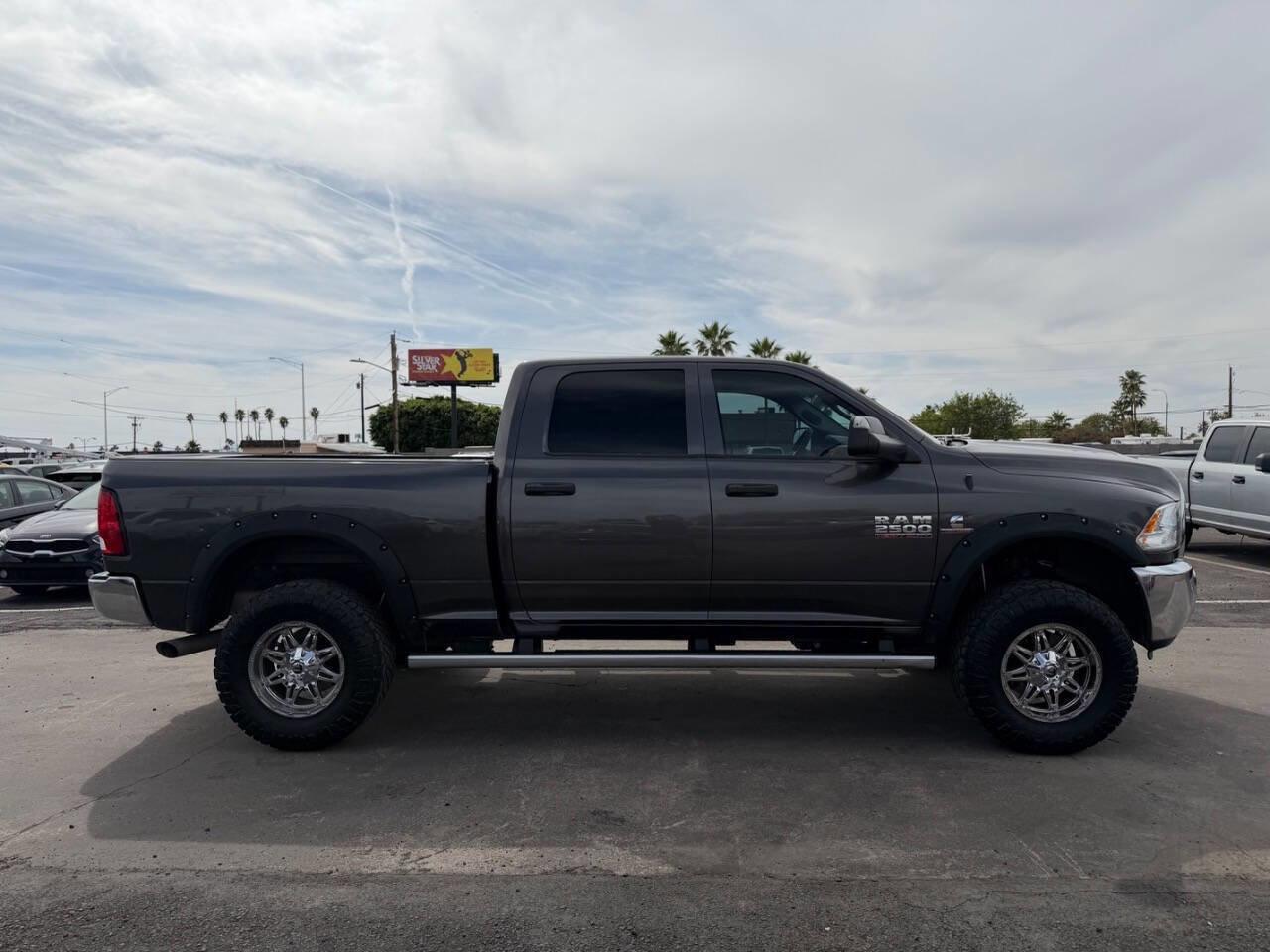 Used 2018 RAM 2500 Tradesman w/ Chrome Appearance Group image 11