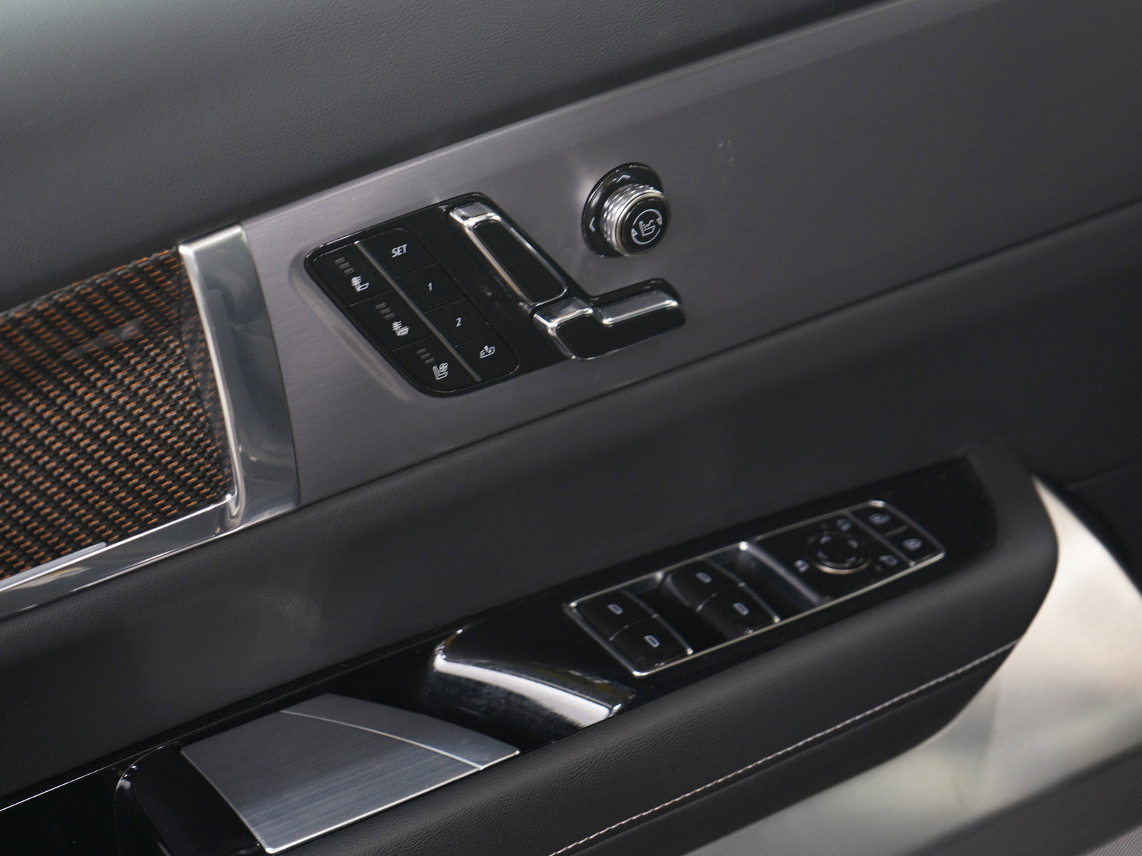 Used 2026 Cadillac Vistiq Luxury image 25