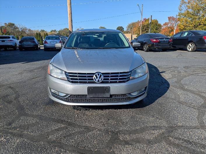 Used 2014 Volkswagen Passat TDI SE FWD image 7