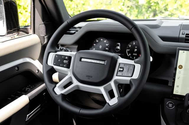 New 2026 Land Rover Defender 110 X-Dynamic SE AWD/4WD image 20