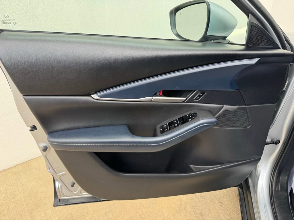 Used 2020 MAZDA CX-30 FWD w/ Select Package image 12