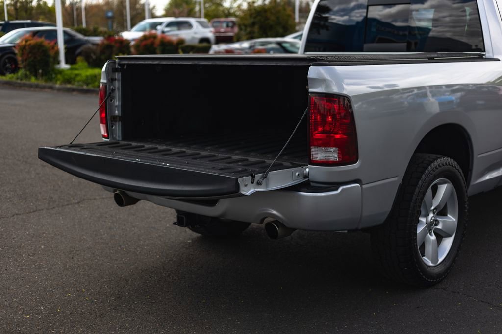 Used 2016 RAM 1500 Express w/ Popular Equipment Group AWD/4WD image 10